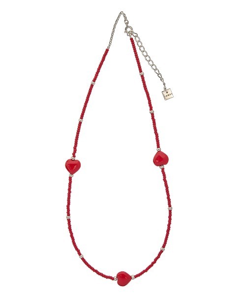 Ameri(アメリ)の「HEART CHARM SHORT NECKLACE(ネックレス・レディース・レッド/ブラック・FREE)」の6枚目の写真