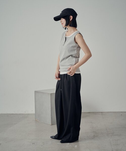 goocy(グーシー)の「【2セットアイテム】ヘンリータンク+ベーシックタンク(キャミソール・レディース・ネイビー/ブラック/グレー/レッド・FREE)」の15枚目の写真