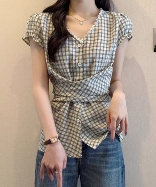 Teem Store(チームストア)の「チェック柄Vネックレース付ウエストリボン半袖シャツ(シャツ/ブラウス・レディース・ホワイト/ブルー・S/M)」の7枚目の写真