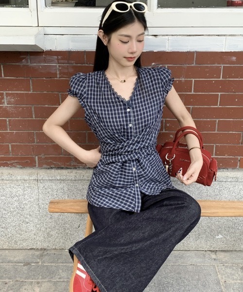 Teem Store(チームストア)の「チェック柄Vネックレース付ウエストリボン半袖シャツ(シャツ/ブラウス・レディース・ホワイト/ブルー・S/M)」の14枚目の写真