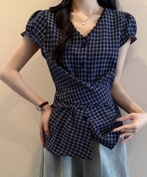 Teem Store(チームストア)の「チェック柄Vネックレース付ウエストリボン半袖シャツ(シャツ/ブラウス・レディース・ホワイト/ブルー・S/M)」の17枚目の写真