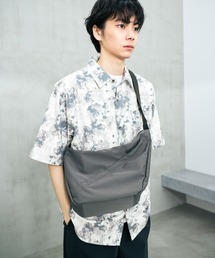 LAKOLE | スラッシュZIPコンビショルダーバッグ / 665330(ショルダーバッグ)