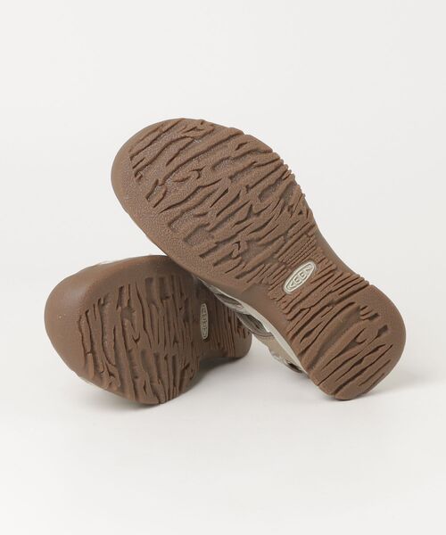 KEEN(キーン)の「WHISPER / ウィスパー / レディース サンダル(サンダル・レディース・ベージュ・25cm/24.5cm/24cm/23.5cm/23cm/22.5cm/26cm/25.5cm)」の3枚目の写真