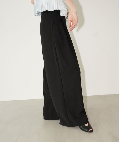chuclla(チュクラ)の「タックデザインワイドパンツ chw26s217(その他パンツ・レディース・ブラック・L/M/S)」の6枚目の写真