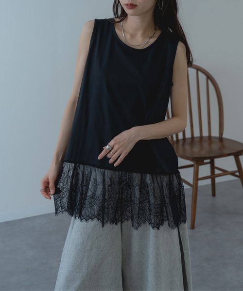 ANNA LUNA(アンナルナ)の「【ANNA LUNA】インナー に仕込みたい 裾レース タンクトップ 袖なし(Tシャツ/カットソー・レディース・ブラック/オフホワイト・MEDIUM)」の2枚目の写真