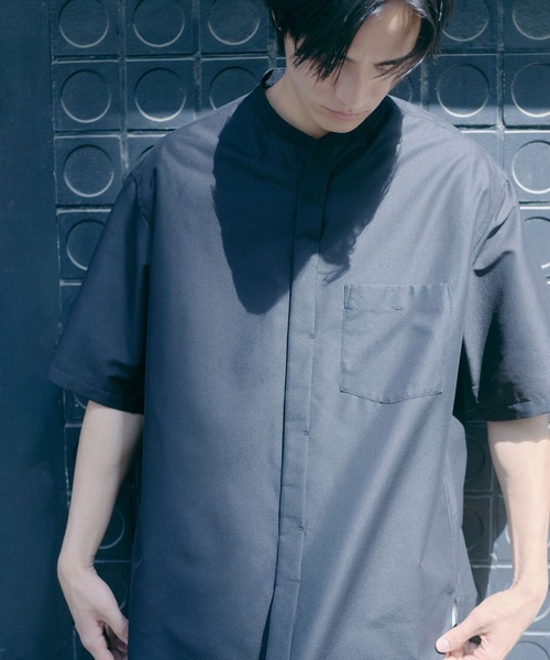 ADAM ET ROPE'(アダムエロペ)の「【ACT/アクト】LIGHT バンドカラー ハーフスリーブシャツ(シャツ/ブラウス・メンズ・ブラック/チャコールグレー・L/M)」の15枚目の写真