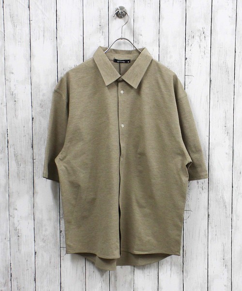 SHISKY(シスキー)の「マルチファンクション 無地 オーバーサイズ 半袖シャツ(826-105)(シャツ/ブラウス・メンズ・ブラック/カーキ/チャコール/ベージュ/オフホワイト・M/L/XL)」の8枚目の写真