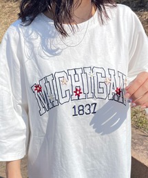 カレッジロゴフラワー刺繍ビッグTシャツ