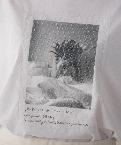 Droite lautreamont(ドロワットロートレアモン)の「チュール重ねフォトTシャツ(Tシャツ/カットソー・レディース・ブラック/ホワイト・M)」の6枚目の写真