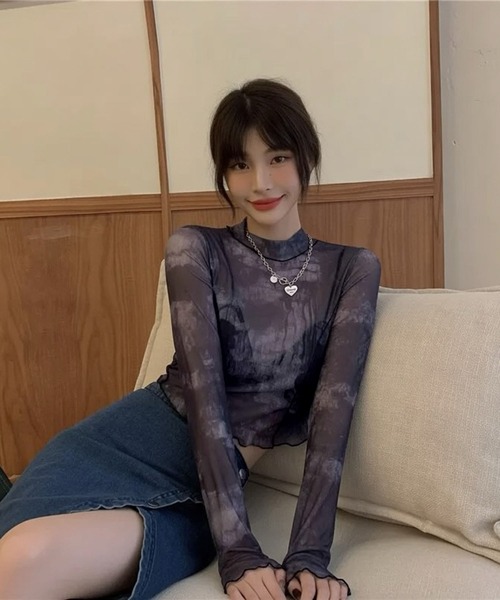 VIBGYOR(ヴィブジョー)の「【EIZZ/アイズ】タイダイ柄 シアー クロップド トップス / シアーロングスリーブT(Tシャツ/カットソー・レディース・ブラック/グレー/ブルー・FREE)」の17枚目の写真