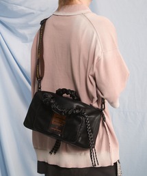 MAISON SPECIAL(���]���X�y�V����)�́sUNISEX�t�yTHEATRE PRODUCTS�zCollaboration Multiway Vegan Leather Baguette Bag/�V�A�^�[�v���_�N�c�R���{���[�V�����}���`�E�F�C���B�[�K�����U�[�o�Q�b�g�o�b�O�yMAISON SPECIAL/���]���X�y�V�����z(�V�����_�[�o�b�O)