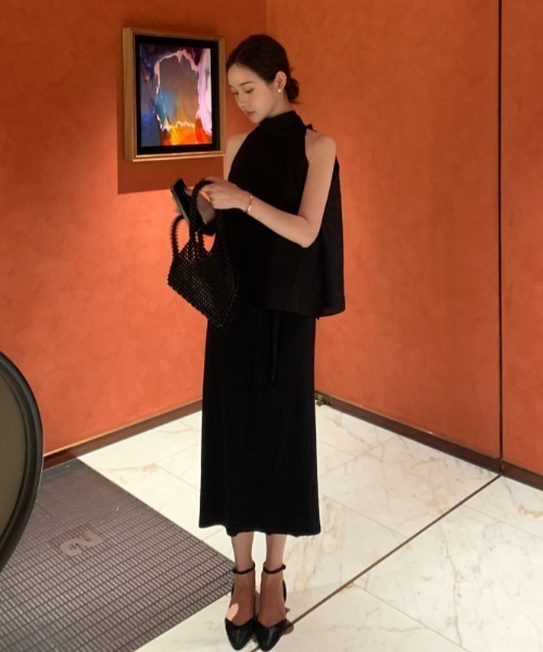 FAVORITO（ファヴォリート）の「ホルターネックノースリーブトップス（その他トップス・レディース・ブラック/ピンク/ベージュ・F）」の10枚目の写真