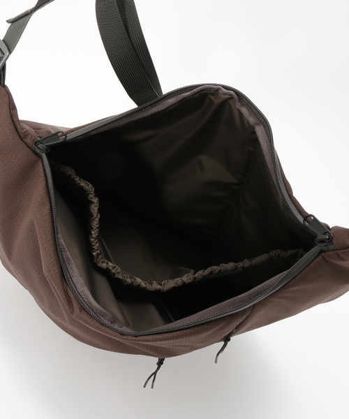 SEALSON(シールソン)の「SEALSON / シールソン M3 CROSSBODY BAG BROWN(ショルダーバッグ・メンズ・ブラウン・FREE)」の11枚目の写真