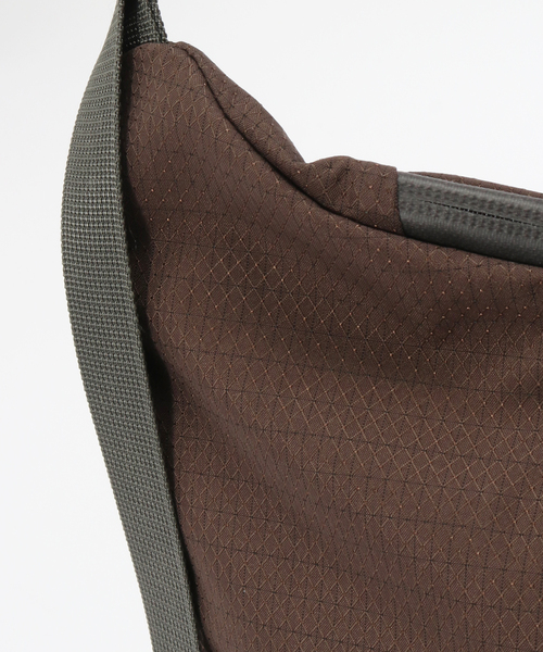 SEALSON(シールソン)の「SEALSON / シールソン M3 CROSSBODY BAG BROWN(ショルダーバッグ・メンズ・ブラウン・FREE)」の7枚目の写真