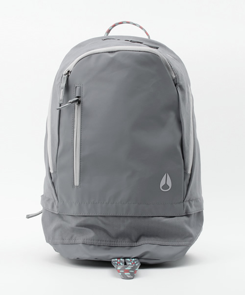 NIXON(ニクソン)の「THE RIDGE BACKPACK(バックパック/リュック・メンズ・グレー/ブラック/パープル/グレー系その他/ブルー系その他/オリーブ/ブルー系その他2/その他/その他2/ネイビー/その他3・FREE)」の4枚目の写真