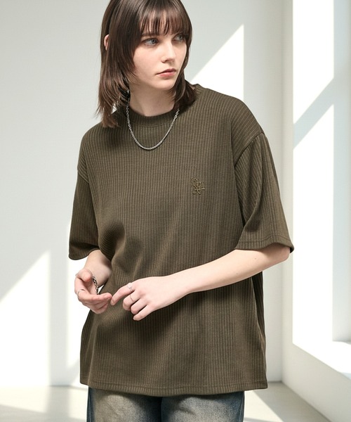 Alfred Alex（アルフレッドアレックス）の「【Alfred Alex】Refined Rib Regular Fit Tee / テレコリブ レギュラーフィットTシャツ（Tシャツ/カットソー・メンズ・チャコール/ホワイト系/オフホワイト/カーキブラウン/ブラック/ブラック系・L/M）」の6枚目の写真