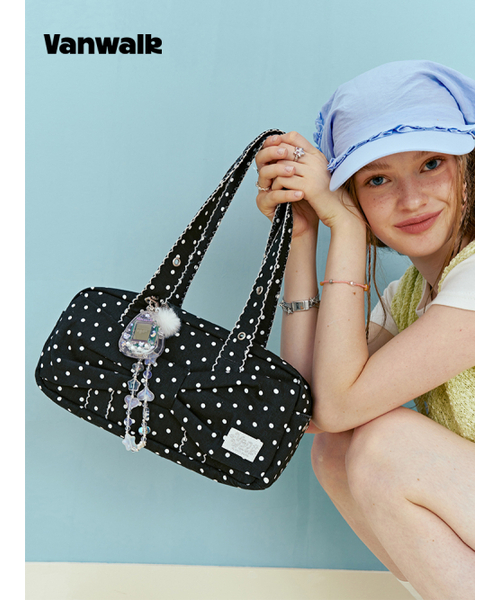 VANWALK（バンウォーク）の「Shirring Ribbon tote Bag [Black]（ショルダーバッグ・レディース・ブラック・FREE）」の3枚目の写真