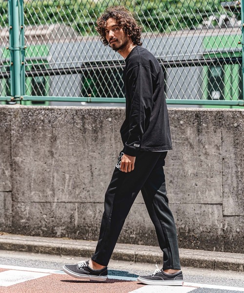 felkod(フィルコッド)の「mlt5733- Barcode Embroidery 9oz Drop Shoulder Long Sleeve Tee ロングスリーブTシャツ(F26A310)(Tシャツ/カットソー・メンズ・グレー/ホワイト×ピンク/ホワイト×ブラック/ブラック・M/L/XL)」の14枚目の写真