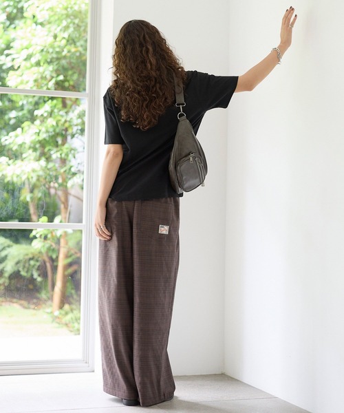 PBLIM(ページボーイリム)の「《UNISEX》スプレーロゴT(Tシャツ/カットソー・レディース・ブラック/ベージュ・FREE)」の18枚目の写真