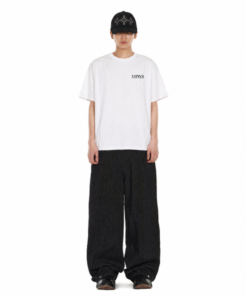 IDWS(アイドンワナセル)の「Core Basic T-Shirt White(Tシャツ/カットソー・レディース・その他・0/1/2)」の2枚目の写真