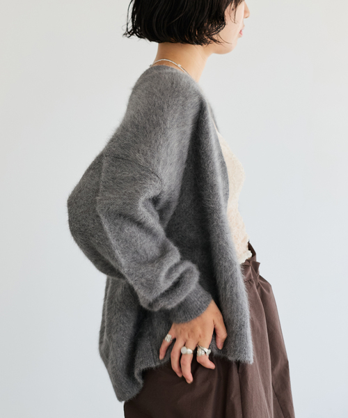 IENA LA BOUCLE（イエナラブークル）の「IENA LA BOUCLE フォックス カシミヤ Vカーディガン（カーディガン/ボレロ・レディース・バーガンディー/イエロー/グレー/ホワイト/ブラック・FREE）」の6枚目の写真