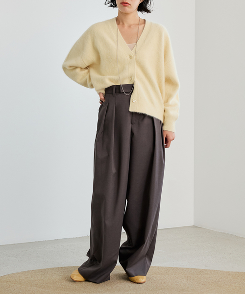 IENA LA BOUCLE（イエナラブークル）の「IENA LA BOUCLE フォックス カシミヤ Vカーディガン（カーディガン/ボレロ・レディース・バーガンディー/イエロー/グレー/ホワイト/ブラック・FREE）」の7枚目の写真