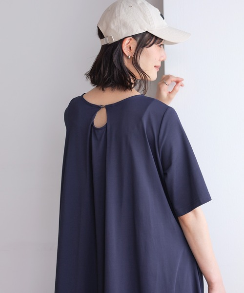 n'OrLABEL（ノアールレーベル）の「【汗じみ防止・吸水速乾・UVカット・遮熱効果】多機能バックデザインワンピース（ワンピース・レディース・グリーン/チャコール/ネイビー・1/2）」の19枚目の写真