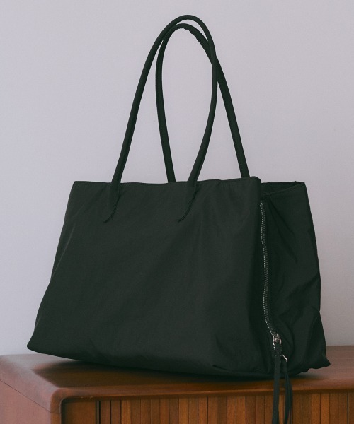 ANCHAPT(アンチャプト)の「マルチユース Wファスナー トートバッグ / A4サイズ対応 / 3層仕切り(トートバッグ・レディース・ブラック・FREE)」の1枚目の写真