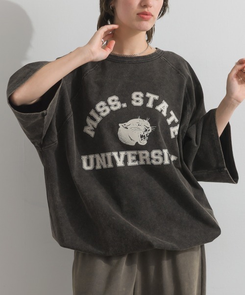 enhaut(アンオート)の「ピグメント加工天竺 パンサー フロッキー プリント ラグラン 裾ドロスト Tシャツ 半袖(Tシャツ/カットソー・レディース・チャコールグレー/ブルー/レッド/グリーン/ブラウン・FREE)」の2枚目の写真
