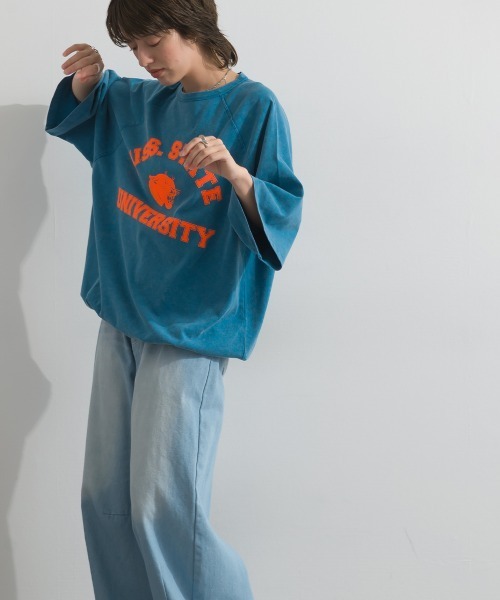 enhaut(アンオート)の「ピグメント加工天竺 パンサー フロッキー プリント ラグラン 裾ドロスト Tシャツ 半袖(Tシャツ/カットソー・レディース・チャコールグレー/ブルー/レッド/グリーン/ブラウン・FREE)」の8枚目の写真