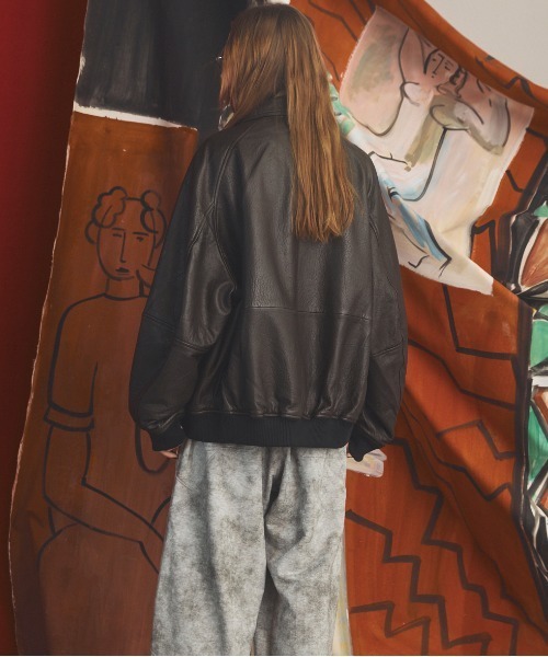 MAISON SPECIAL(メゾンスペシャル)の「《UNISEX》Grain Leather Prime-Over Single Raglan Ribbed Blouson/グレインレザープライムオーバーシングルラグランリブブルゾン 【MAISON SPECIAL/メゾンスペシャル】(ブルゾン・メンズ・ブラウン/ブラック・2/1/0)」の10枚目の写真