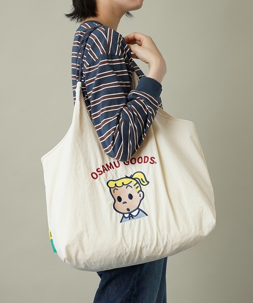 OSAMU GOODS(オサムグッズ)の「【unify × OSAMU GOODS(オサムグッズ)】大容量 A4サイズ収納可 軽撥水 トートバッグ OTNS-01(トートバッグ・レディース・グレー/ブルー/ネイビー/ブルーグリーン/キャメル/アイボリー・ONE SIZE)」の3枚目の写真