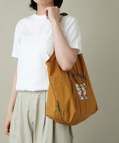 OSAMU GOODS(オサムグッズ)の「【unify × OSAMU GOODS(オサムグッズ)】大容量 A4サイズ収納可 軽撥水 トートバッグ OTNS-01(トートバッグ・レディース・グレー/ブルー/ネイビー/ブルーグリーン/キャメル/アイボリー・ONE SIZE)」の14枚目の写真