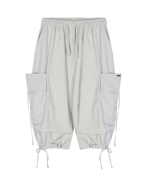 NICK&NICOLE(ニックアンドニコール)の「BERMUDA UTILITY CARGO PANTS_GRAY(スウェットパンツ・レディース・その他・FREE)」の4枚目の写真