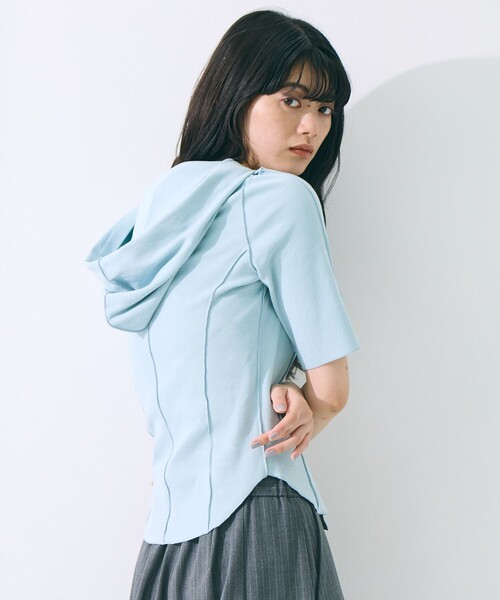 STUDIOUS(ステュディオス)の「【STUDIOUS/ステュディオス】Zip Up Hoodie Rib Top/ジップアップフーディリブトップ(パーカー・レディース・ライトブルー/ブラック/キナリ・FREE)」の14枚目の写真