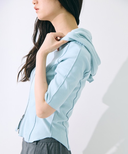 STUDIOUS(ステュディオス)の「【STUDIOUS/ステュディオス】Zip Up Hoodie Rib Top/ジップアップフーディリブトップ(パーカー・レディース・ライトブルー/ブラック/キナリ・FREE)」の1枚目の写真