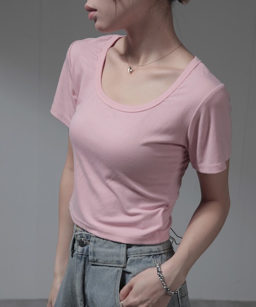 nonomi(ノノミ)の「デコルテオープン クロップド丈 半袖タイトTシャツ(Tシャツ/カットソー・レディース・ピンク/グレー/ブラック/ホワイト・L/M)」の4枚目の写真