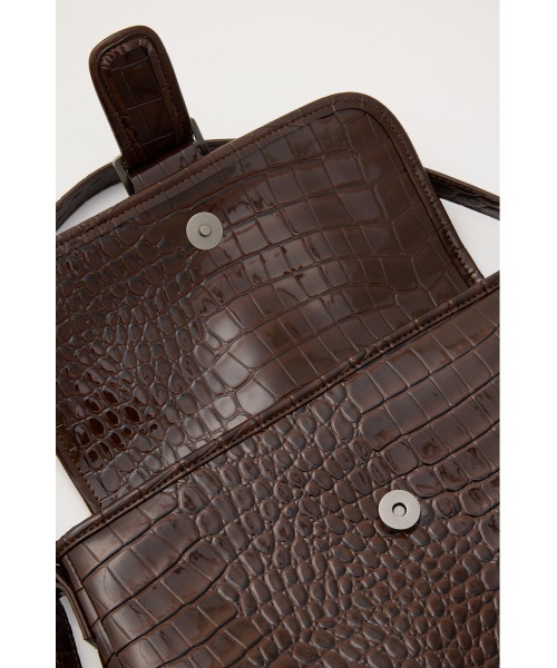 LAGUA GEM(ラグアジェム)の「FAUX CROCO COVER バッグ(ショルダーバッグ・レディース・ブラウン/ブラック・FREE)」の13枚目の写真