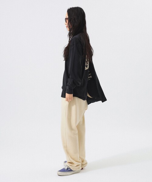 BEAMS BOY(ビームスボーイ)の「【別注】WHOLE EARTH CATALOG / ロングスリーブ Tシャツ(Tシャツ/カットソー・レディース・ブラック・MEDIUM)」の11枚目の写真