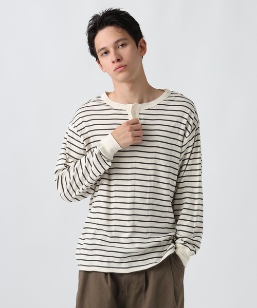 Robert P.Miller（ロバート ピー ミラー）の「[WEB限定]【Robert P.Miller】Panel Rib Henryneck Tee（Tシャツ/カットソー・メンズ・ネイビー/ブラック/ダークグレー/オフホワイト・X-LARGE/MEDIUM/LARGE）」の2枚目の写真