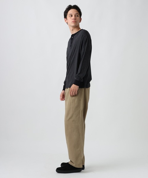 Robert P.Miller（ロバート ピー ミラー）の「[WEB限定]【Robert P.Miller】Panel Rib Henryneck Tee（Tシャツ/カットソー・メンズ・ネイビー/ブラック/ダークグレー/オフホワイト・X-LARGE/MEDIUM/LARGE）」の14枚目の写真