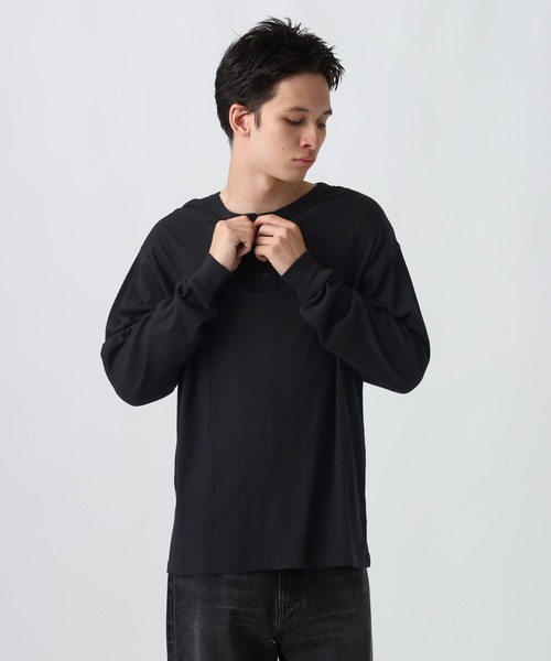 Robert P.Miller（ロバート ピー ミラー）の「[WEB限定]【Robert P.Miller】Panel Rib Henryneck Tee（Tシャツ/カットソー・メンズ・ネイビー/ブラック/ダークグレー/オフホワイト・X-LARGE/MEDIUM/LARGE）」の17枚目の写真
