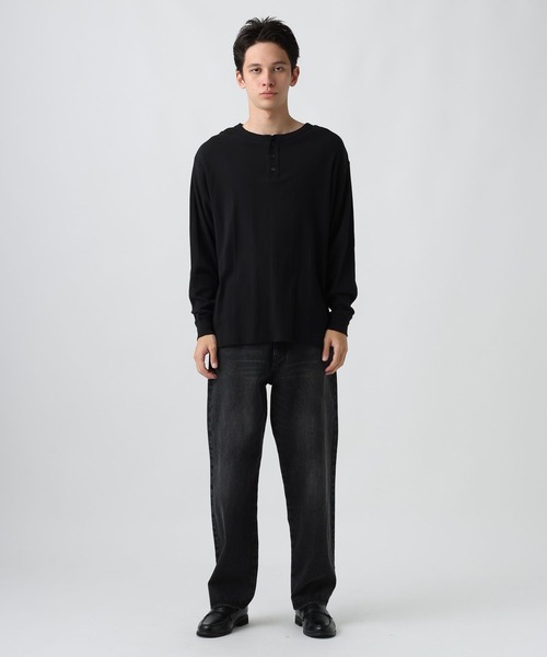 Robert P.Miller（ロバート ピー ミラー）の「[WEB限定]【Robert P.Miller】Panel Rib Henryneck Tee（Tシャツ/カットソー・メンズ・ネイビー/ブラック/ダークグレー/オフホワイト・X-LARGE/MEDIUM/LARGE）」の19枚目の写真