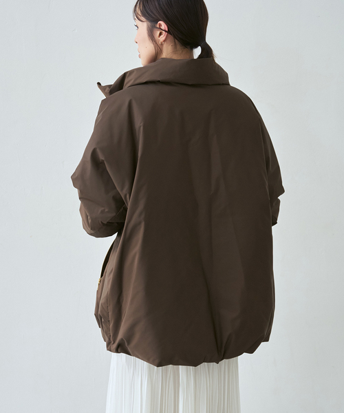 Noble(ノーブル)の「ハイネックダウンコート(ダウンジャケット/コート・レディース・ブラウン/ホワイト系その他/ブラック・36/38)」の11枚目の写真