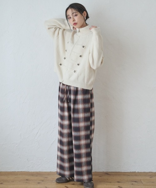 Anclear oui（アンクリアウィ）の「クレープチェックイージーパンツ（その他パンツ・レディース・ブラック/ブラウン・F）」の6枚目の写真