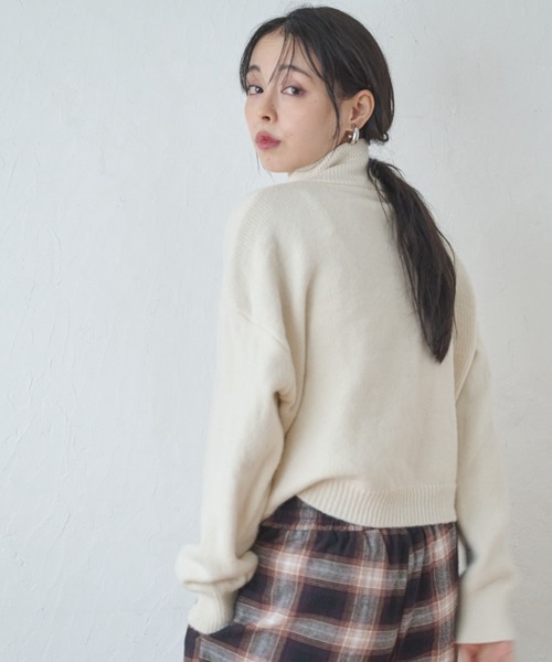 Anclear oui（アンクリアウィ）の「クレープチェックイージーパンツ（その他パンツ・レディース・ブラック/ブラウン・F）」の8枚目の写真