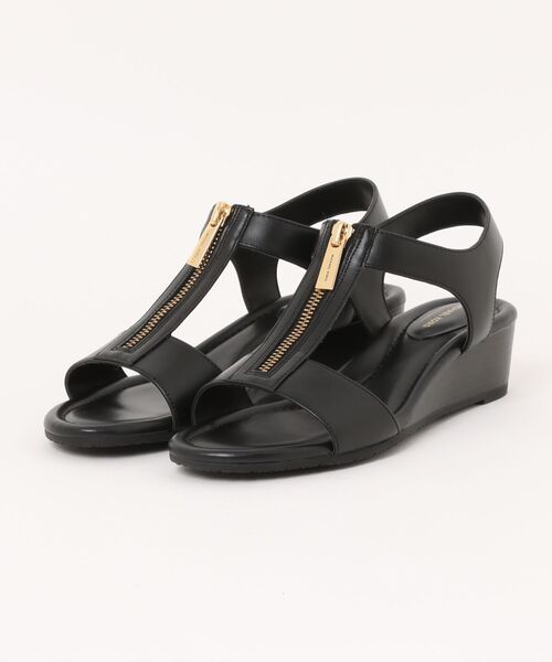 MICHAEL KORS(マイケルコース)の「BERKLEY レザー ウェッジ サンダル(サンダル・レディース・ブラック・6.5/7.5)」の1枚目の写真