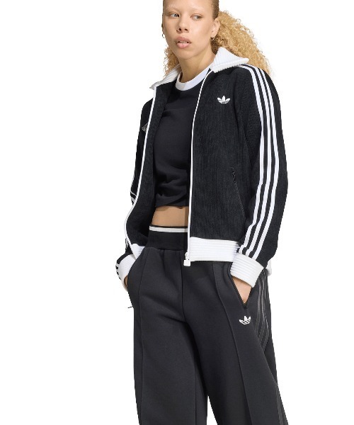 adidas(アディダス)の「adidas/アディダス adidas Originals by JENNIE BLACK PINK/CLASSIC FAN TT(ジャージ・レディース・ピンク/ブラック/ホワイト・X-LARGE/LARGE/MEDIUM/SMALL)」の17枚目の写真