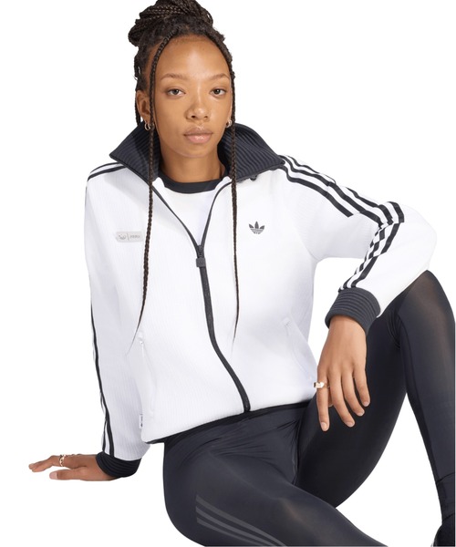 adidas(アディダス)の「adidas/アディダス adidas Originals by JENNIE BLACK PINK/CLASSIC FAN TT(ジャージ・レディース・ピンク/ブラック/ホワイト・X-LARGE/LARGE/MEDIUM/SMALL)」の8枚目の写真