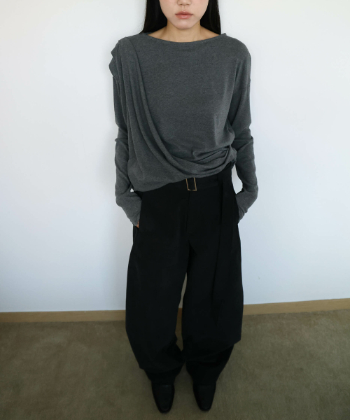 LYNTE(リンテ)の「ダブルドレープトップ(チャコール)(Tシャツ/カットソー・レディース・その他・FREE)」の1枚目の写真
